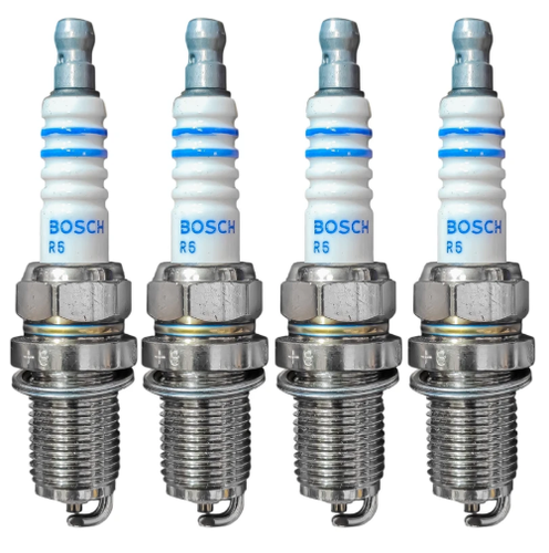 شمع خودرو بوش آلمان تک پلاتین پایه کوتاه بسته 4 عددی (مدل FR7DC)